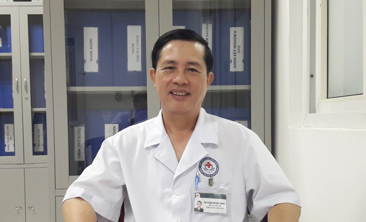 PGS. TS. Bác sĩ cao cấp Nguyễn Duy Thắng cho biết: Bác sĩ cần giải thích cho người mắc hội chứng ruột kích thích hiểu rõ về bệnh, từ đó điều trị mới hiệu quả.