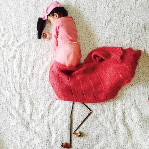 Học mẹ Nhật cách chụp cả 'kho' ảnh sáng tạo cho con từ đồ vật trong nhà 6