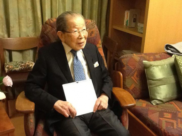 Bác sĩ 105 tuổi tiết lộ bị quyết sống thọ, từ những điều đơn giản hay bị bỏ qua 4
