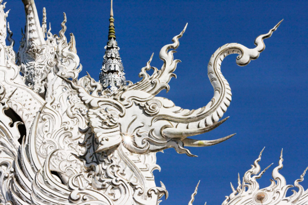 Wat Rong Khun: Ngôi đền Trắng nổi tiếng ở Thái Lan với vẻ đẹp kỳ dị 3