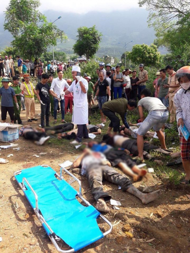 Lai Châu: Xe bồn đâm xe khách khiến 11 người tử vong, 4 người bị thương 4