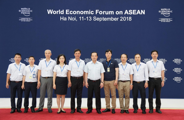   Tổng giám đốc VNPT Phạm Đức Long cùng lãnh đạo các đơn vị nghiệp vụ của VNPT tại buổi tổng duyệt kiểm tra công tác chuẩn bị cho sự kiện Diễn đàn kinh tế Thế giới 2018 tổ chức tại Hà Nội  