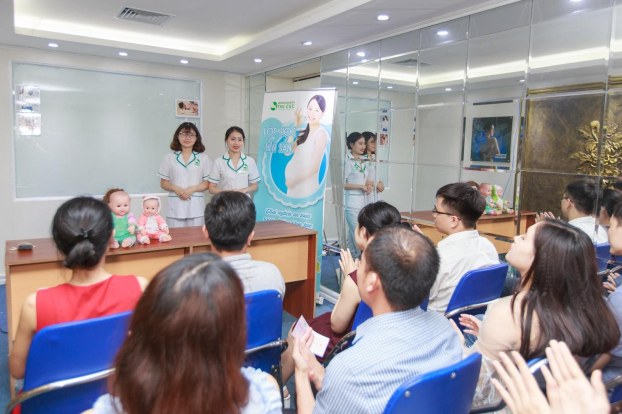   Bố mẹ được tham gia lớp học tiền sản miễn phí khi đăng ký sử dụng dịch vụ thai sản và sinh con trọn gói tại bệnh viện ĐKQT Thu Cúc  