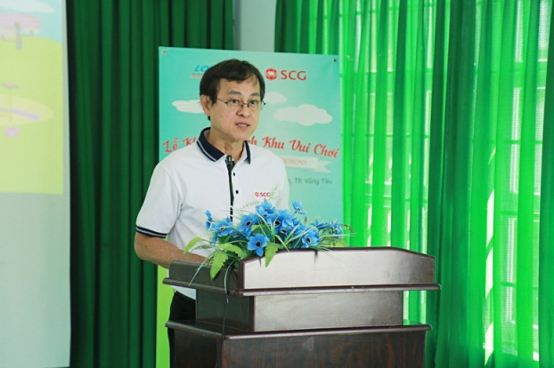   Ông Somchai Wangwattanapanich - Phó Chủ tịch cấp cao Ngành Hoá dầu, Tập đoàn SCG phát biểu tại lễ bàn giao sân chơi  
