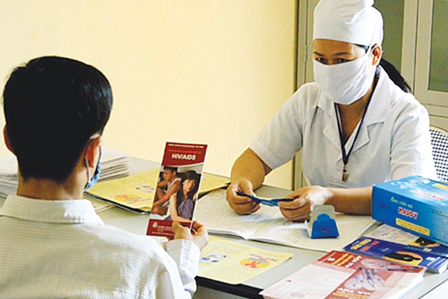 Hiện Việt Nam có hơn 130.000 bệnh nhân đang được điều trị bằng thuốc ARV 