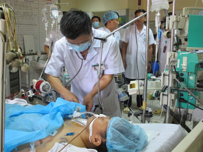 Sau 9 tháng tạm dừng hoạt động, Đơn nguyên Thận nhân tạo Bệnh viện ĐK tỉnh Hòa Bình đã hoạt động trở lại ngày 22/3