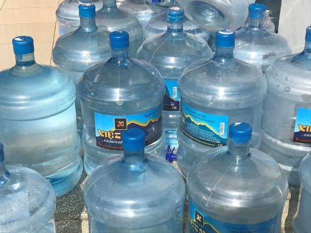 Yêu cầu dừng sử dụng nước uống nhiễm khuẩn mủ xanh Việt Xưa 0