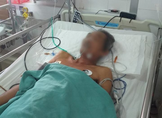   Bệnh nhân bị ngưng tim, ngưng thở được đưa vào bệnh viện cấp cứu  