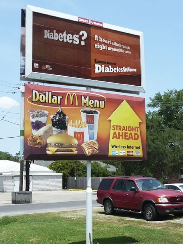 Biển quảng cáo đồ ăn nhanh dẫn thẳng đến biển quảng cáo chữa bệnh tiểu đường