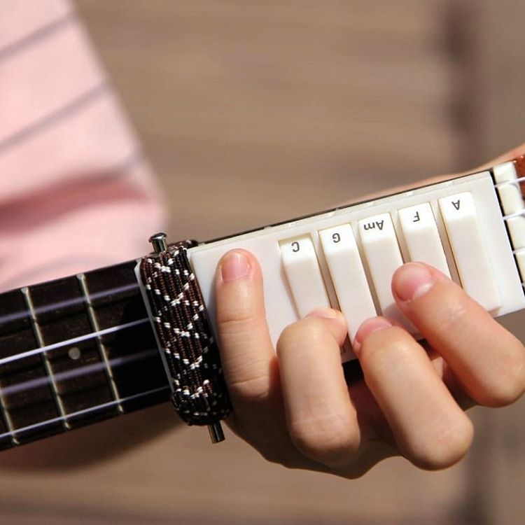 Guitar giúp bấm hợp âm dễ dàng hơn