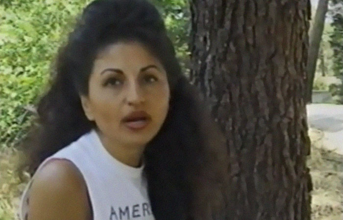 Azita năm 1998