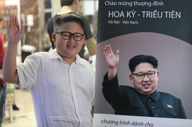   Gia Huy bỗng dưng nổi tiếng vì có thần thái khá giống Chủ tịch Kim.  