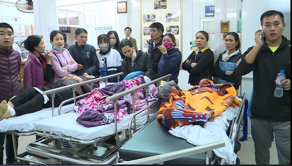 8 cháu chuyển lên Bệnh viện Việt Đức 5 cháu đang điều trị còn 3 cháu đã chuyển về Bệnh viện tỉnh Bắc Ninh.