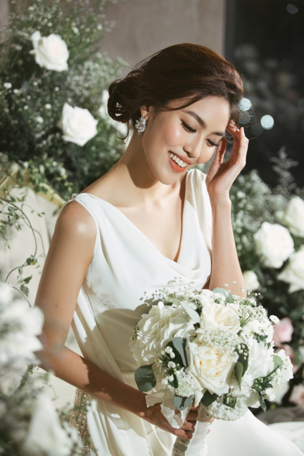 Hé lộ 2 mẫu váy cưới 'đẹp từng centimet' của Lan Khuê trong ngày trọng đại 4