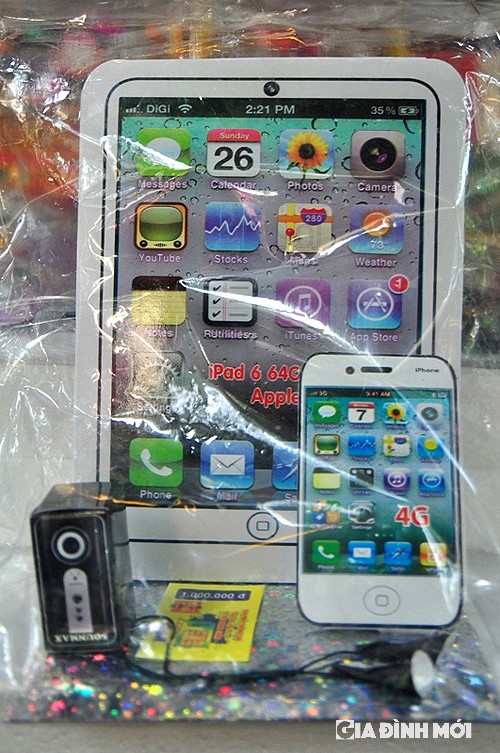 Một bộ ipad, iPhone có giá 50.000 đồng