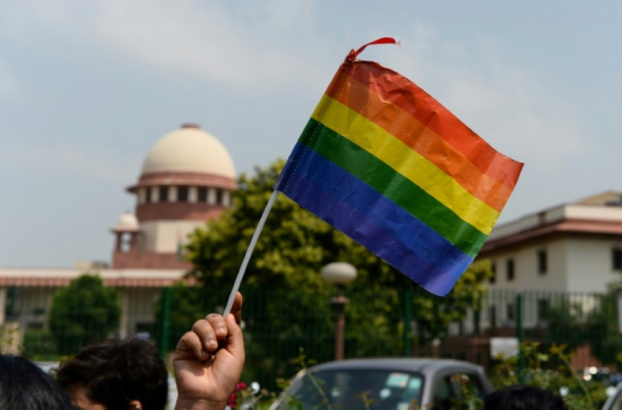   Năm 2009, Tòa án tối cao New Dehi bãi bỏ quy định pháp luật về việc coi quan hệ đồng tính là phạm tội vì vi phạm quyền con người  