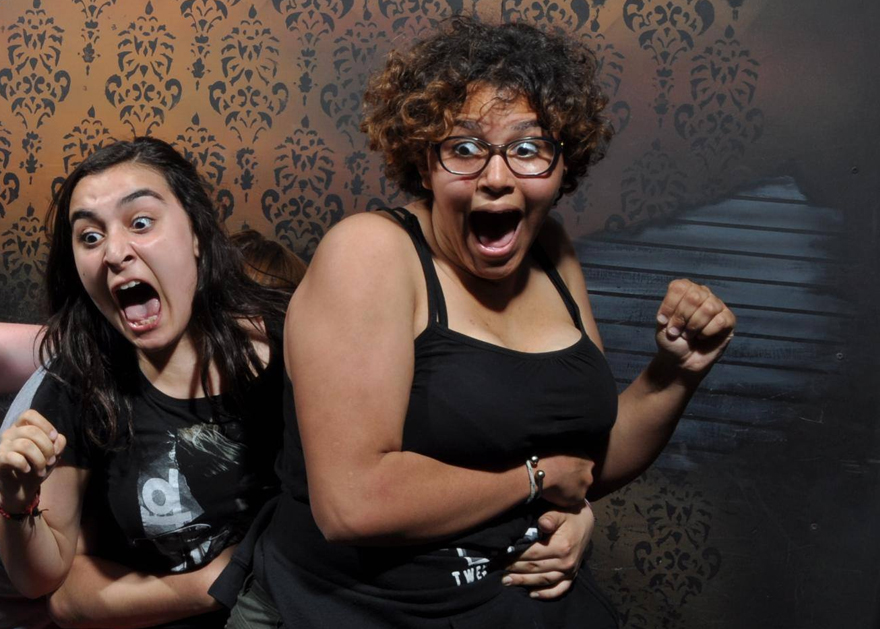 haunted-house-reactions-nightmare-fear-factory-canada-42-59e085d28ed5b__880