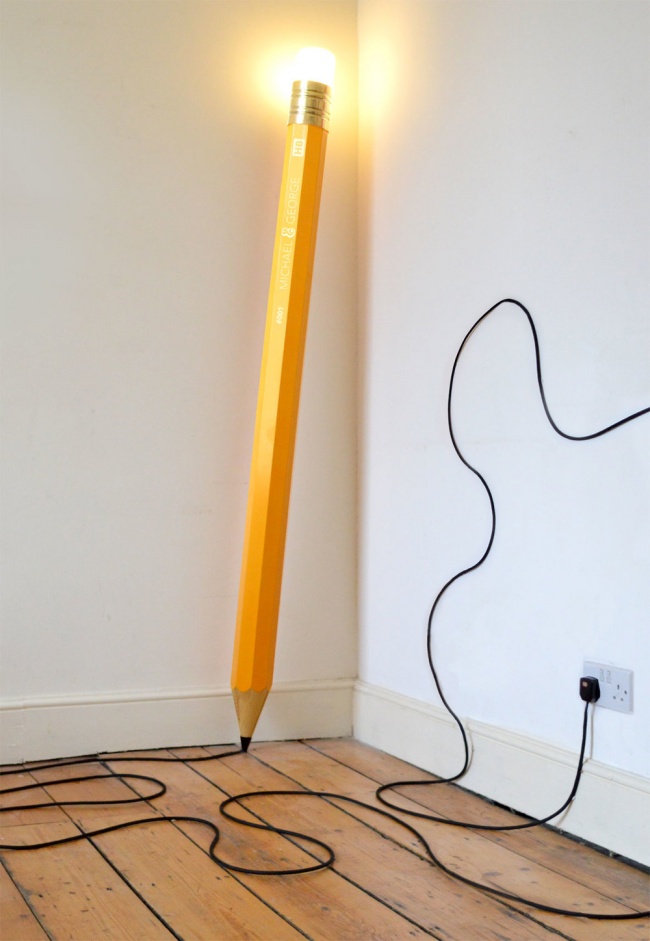 Một cây đèn hình chiếc bút chì sẽ khiến không gian ngôi nhà cực thú vị