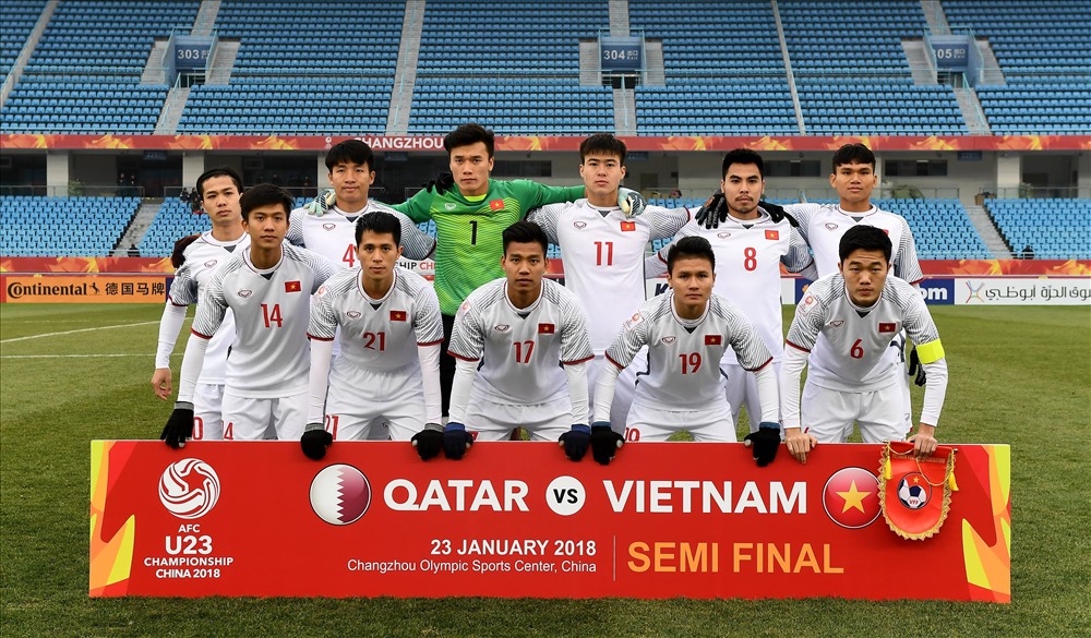 Đội hình ra sân trận bán kết Việt Nam vs Qatar