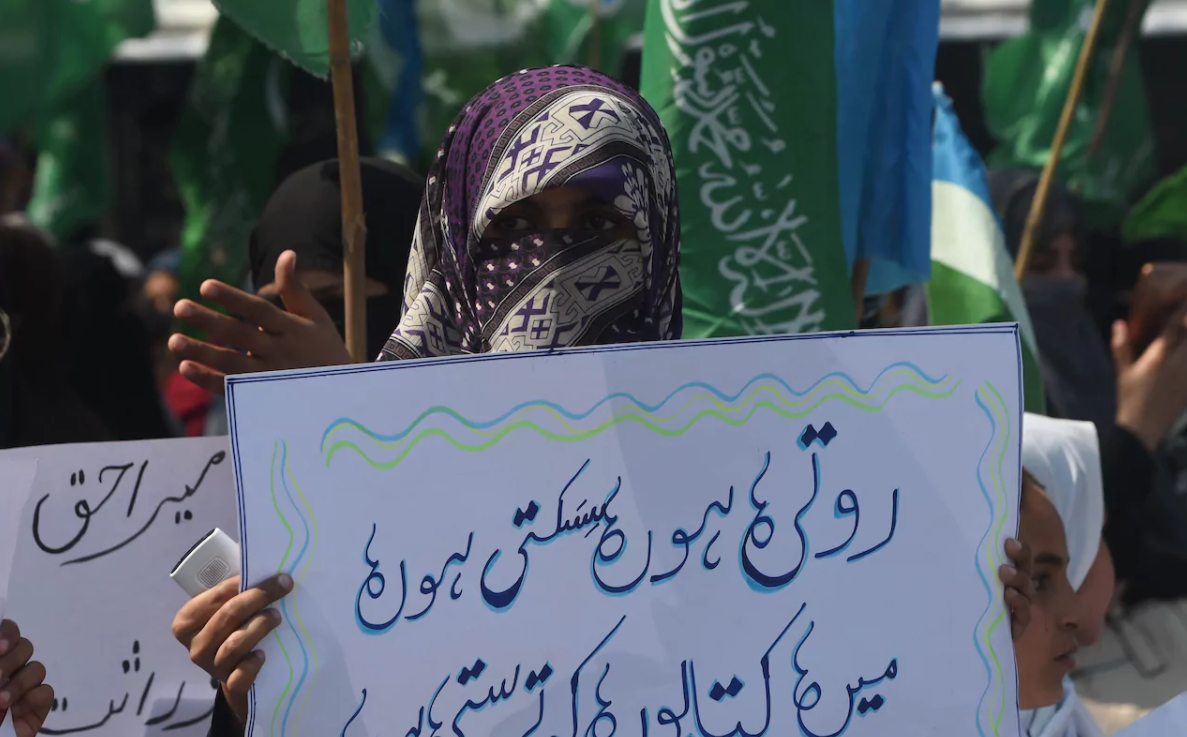   Phụ nữ Pakistan biểu tình ngày 8/3 đòi bình đẳng (2016)  