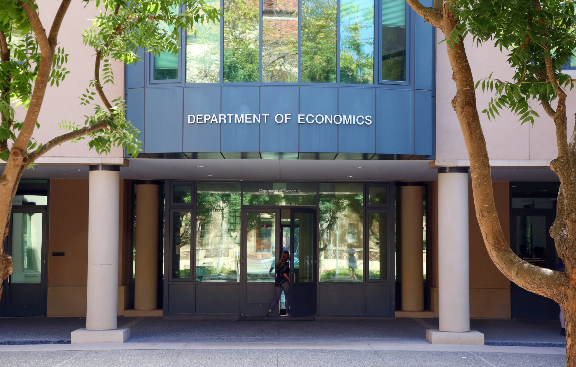 Khoa Kinh tế học của Đại học Stanford
