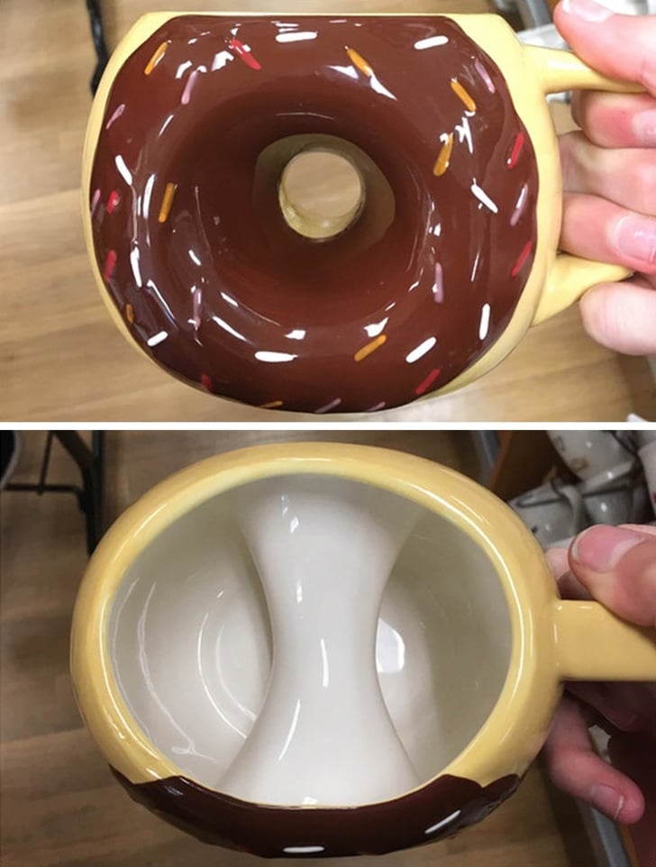 Chiếc cốc cà phê hình bánh donut
