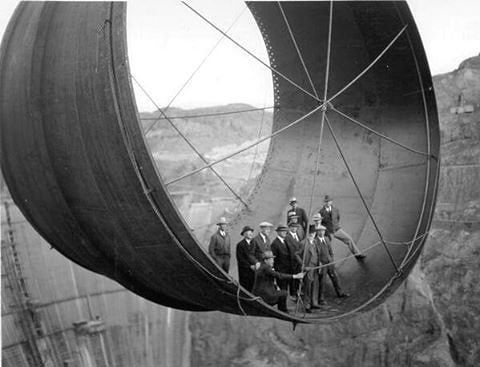 Đập Hoover trong quá trình xây dựng, Mỹ, 1931-1936
