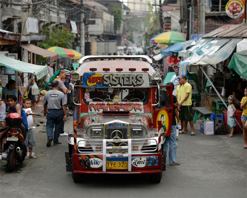 Tại thủ đô Manila của Philippines, ôtô có biển số với số cuối là 1 và 2 sẽ bị cấm lưu thông vào ngày thứ hai từ 7 đến 10 giờ và 15 đến 19 giờ. Số cuối là 3 và 4 bị cấm chạy vào ngày thứ 3 vào cùng số giờ...