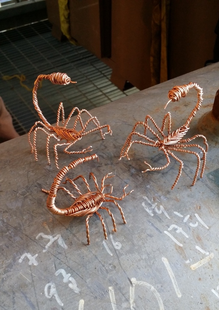 Những con bọ cạp ấn tượng từ dây đồng