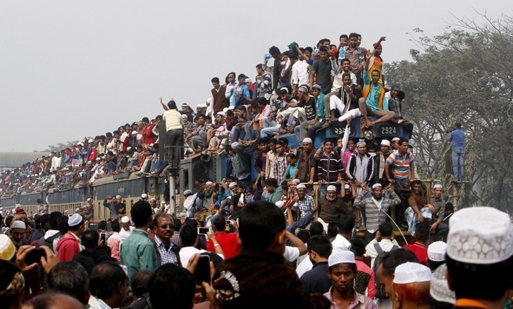   Tàu ở Bangladesh quá nhộn nhịp  
