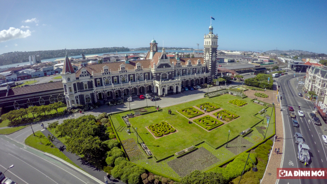   Vẻ đẹp cổ kính của trường Đại học Otago  