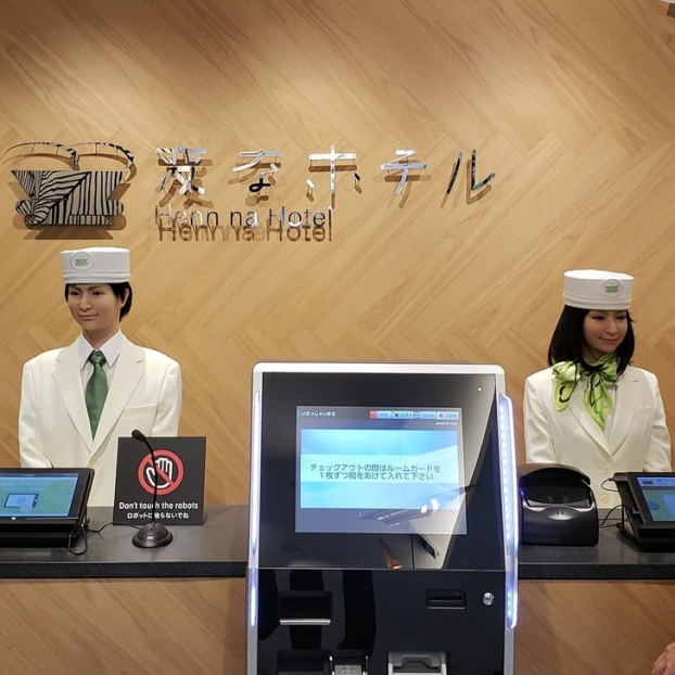   Một khách sạn ở Nhật có toàn bộ nhân viên là robot  