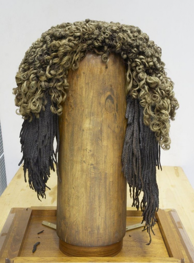   Bộ tóc giả được làm bằng tóc người thật (khoảng 1543-1292 TCN)  
