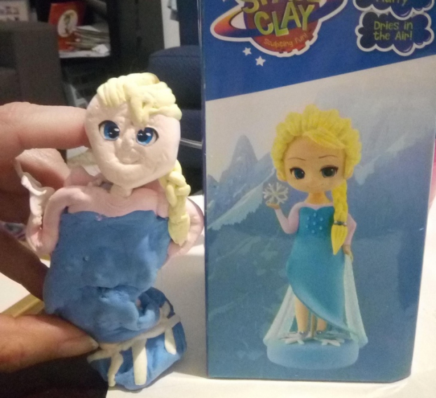   Chị em của Elsa đây  