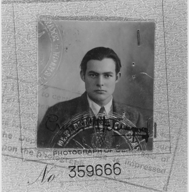   Ảnh hộ chiếu của Ernest Hemingway, 1923  