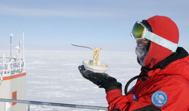 Điều gì sẽ xảy ra nếu bạn thử nấu ăn ngoài trời ở Nam Cực, nơi nhiệt độ -70 độ C? 6