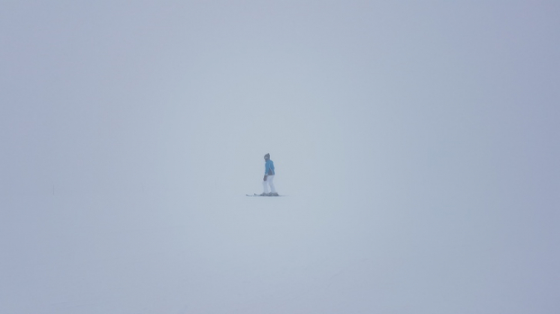   Sương mù ở Slovenia như một bức ảnh chụp trên phông nền trắng  
