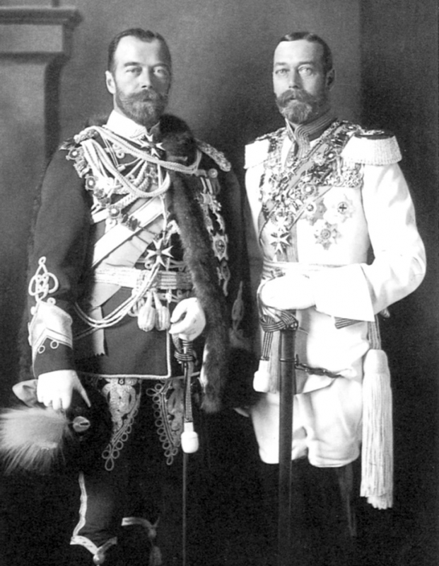   Sa hoàng Nicholas II của Nga và vua George V của Anh là hai anh em họ  