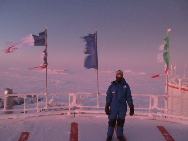 7 sự thật 'nổ não' về cuộc sống khắc nghiệt ở Nam Cực: Cấm đi tiểu khi tắm để tái sử dụng 1