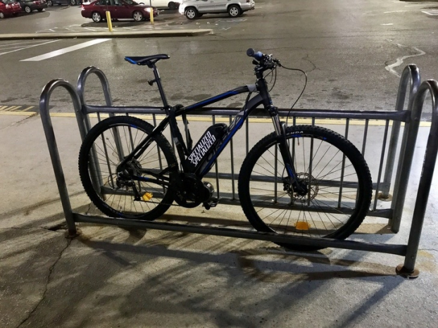   Ai đó không biết cách đỗ xe đạp  