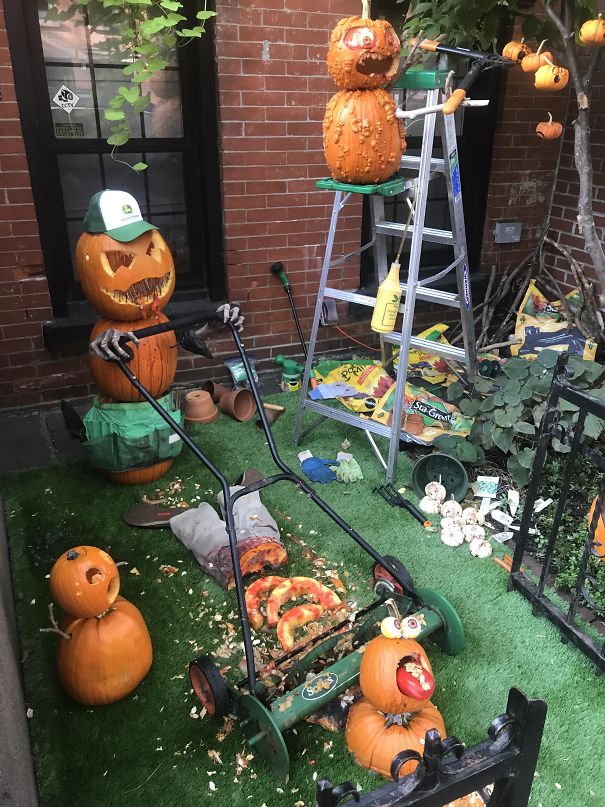 18 người làm hàng xóm ngạc nhiên với ý tưởng trang trí nhà dịp Halloween quá sáng tạo 5