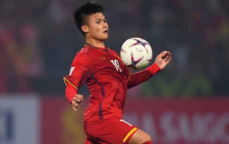   Tiền vệ Nguyễn Quang Hải được đề cử giải 'Cầu thủ hay nhất châu Á năm 2018' (Ảnh: Kenh14)  