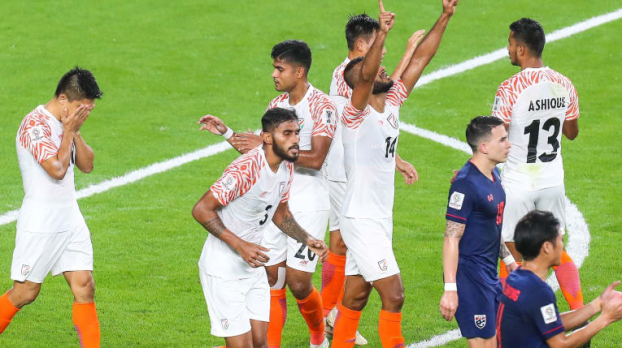 Nóng: Thua tan tác trước Ấn Độ, HLV Thái Lan lập tức bị sa thải sau trận đầu tại Asian Cup 0