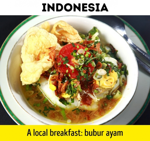   Ở Indonesia, bạn có thể mua một bữa sáng địa phương với món bubur ayam - món cháo gà đặc - với 1 USD  