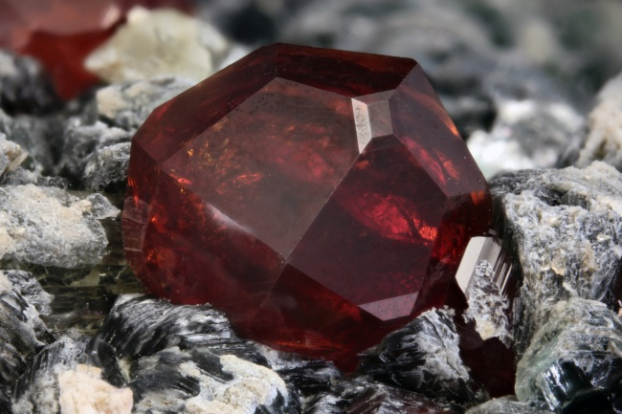16 loại vật chất đắt nhất thế giới, số 1 không phải kim cương 10