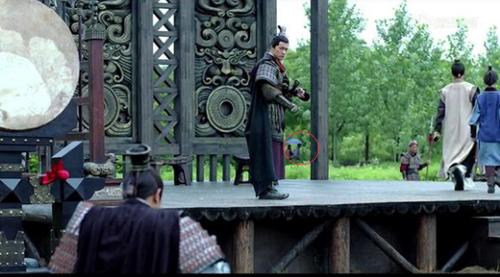 Ngao ngán với những lỗi sai ngớ ngẩn trong các bộ phim Hoa ngữ 8