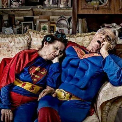    Các vị 'siêu anh hùng' ngủ gật - Nguồn: Pinterest  