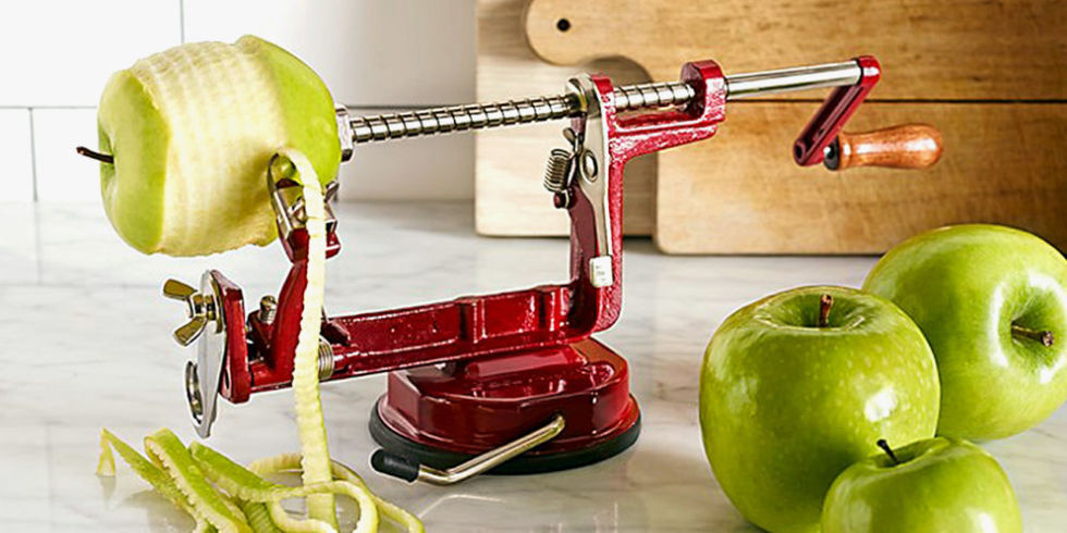 Những dụng cụ chuyên biệt như chiếc máy gọt vỏ táo này thường được quảng cáo rất hấp dẫn nhưng ít khi dùng đến.