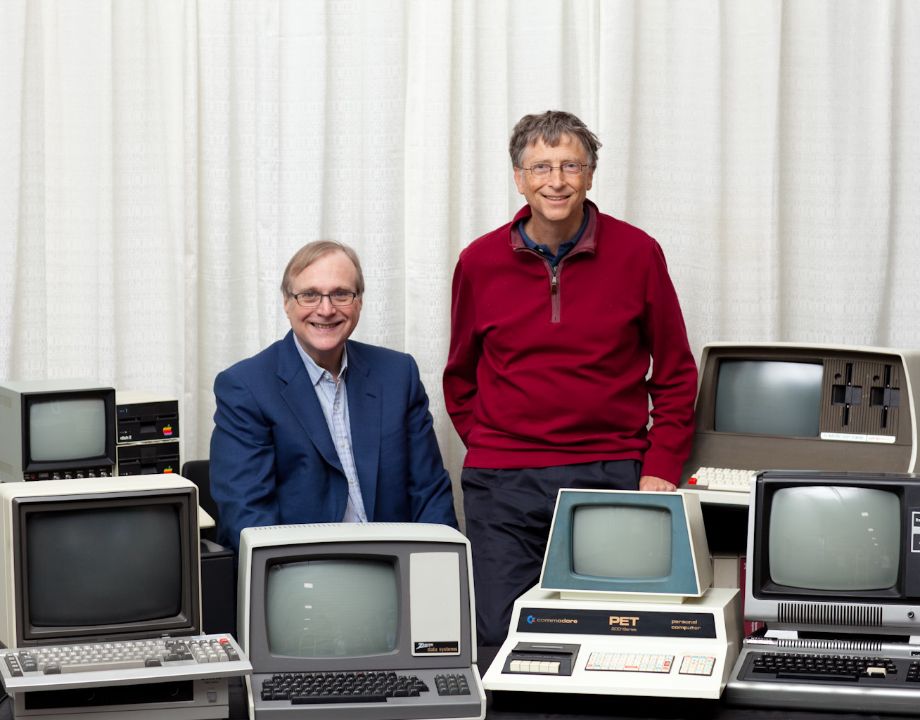 Bill Gates và Paul Allen, những người bạn chí cốt, cùng nhau thành lập nên đế chế Microsoft