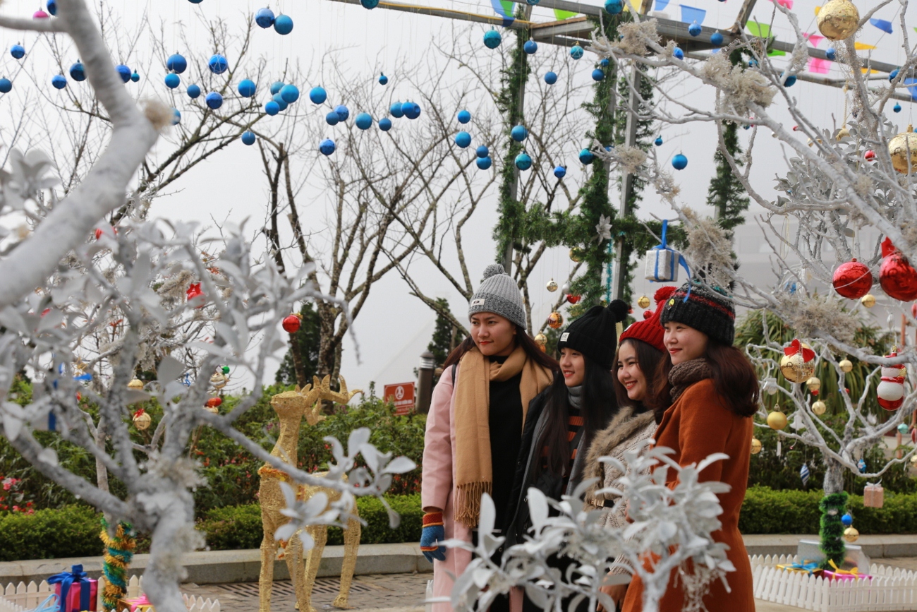 Con đường mùa đông lãng mạn trong Lễ hội mùa đông ở Sun World Fansipan Legend